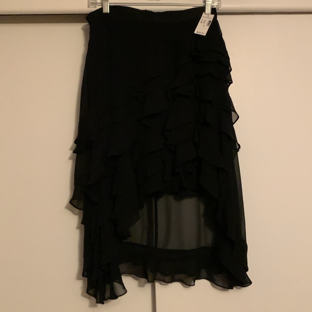 🌟NWT skirt-Tiered, asymmetrical, highlow